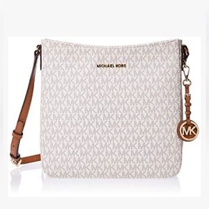 NWT Michael Kors Jet Set Travel Large Messenger Vanilla
